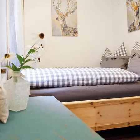 Apartment Sonnige Ferienwohnung Auf 1200m In Alpinem Charm!