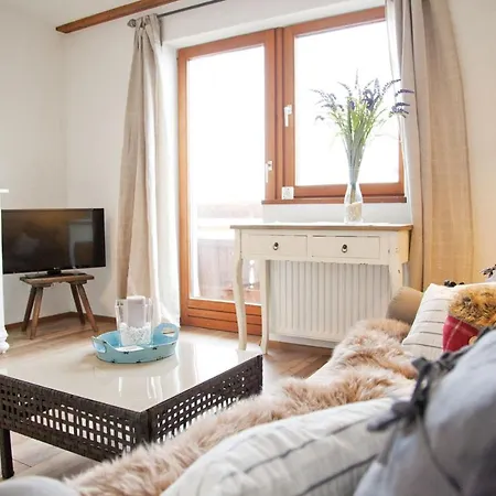 Apartment Sonnige Ferienwohnung Auf 1200m In Alpinem Charm! Plessnitz